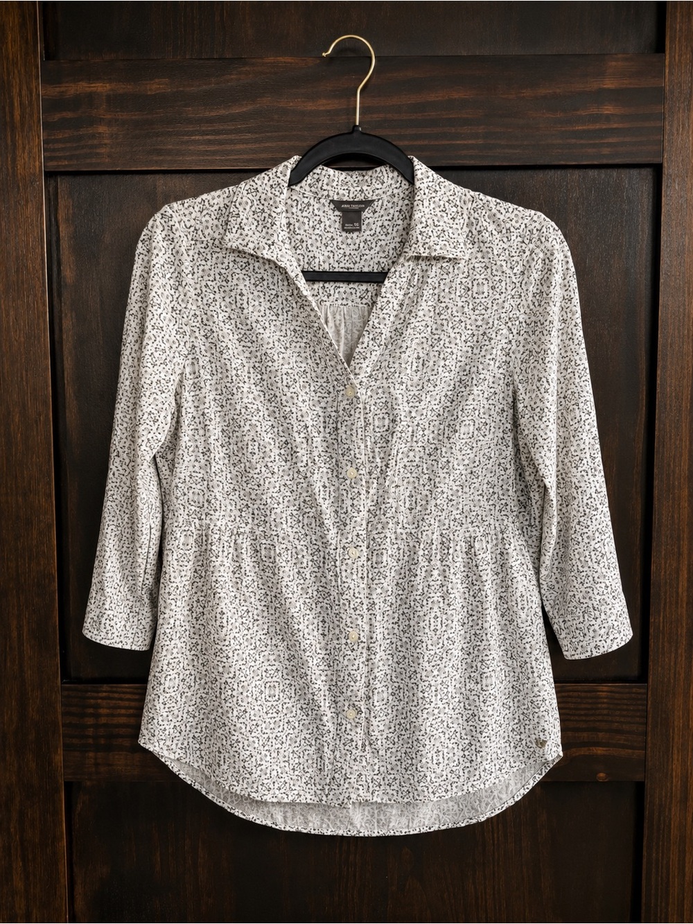 Eddie Bauer Black and White Printed Button-Up Top